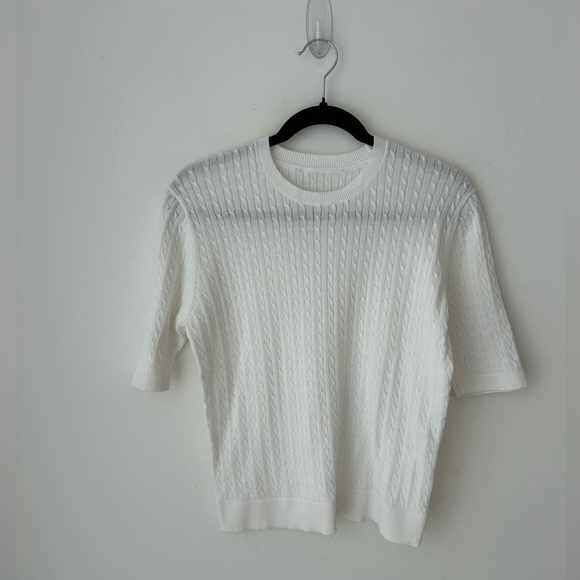 Minimalist white cable knit short sleeve sweater - Picture 1 of 7